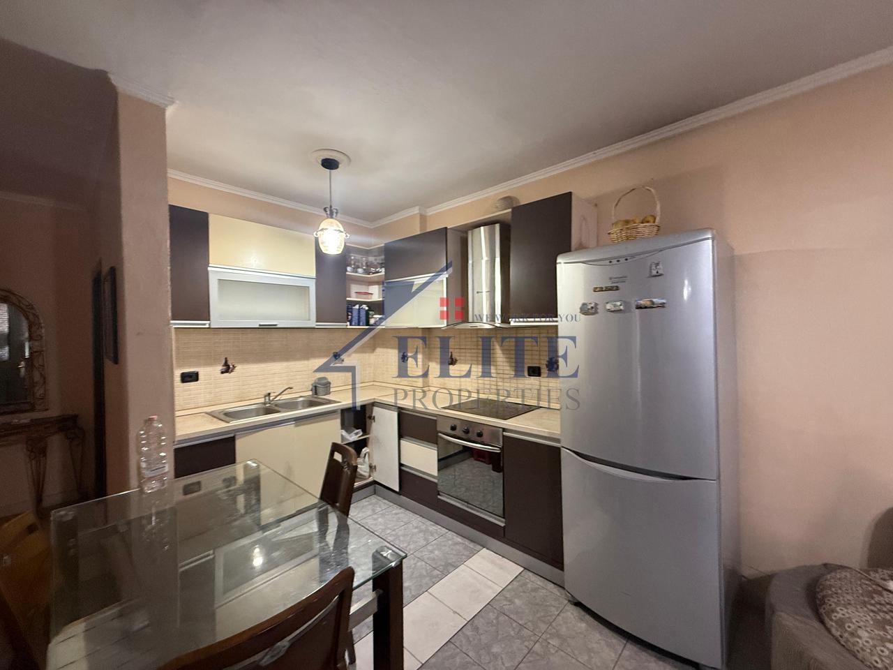 Komuna e Parisit, 2+1 apartment for rent