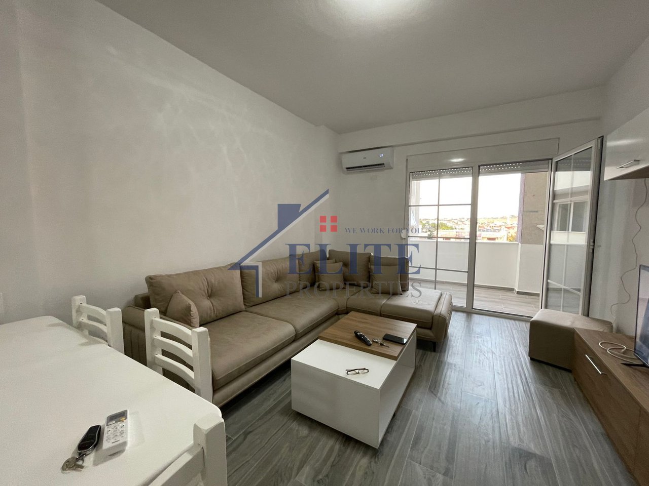Spiaggia di Durrës, appartamento 1+1 in affitto