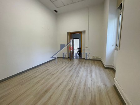 Koton Center, Tirane – ambient biznesi për qira