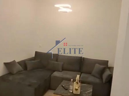 Bulevardi Zogu I –  apartament 1+1 me qira
