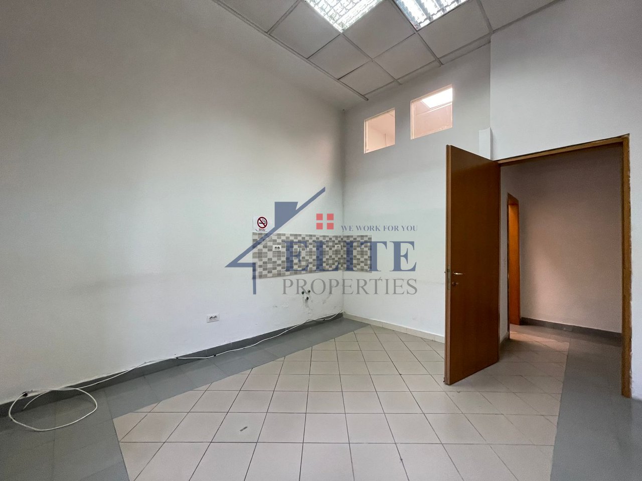 Koton Center, Tirane – ambient biznesi për qira