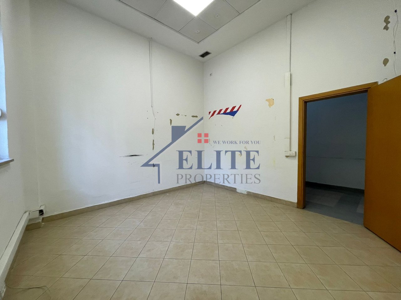 Koton Center, Tirane – ambient biznesi për qira