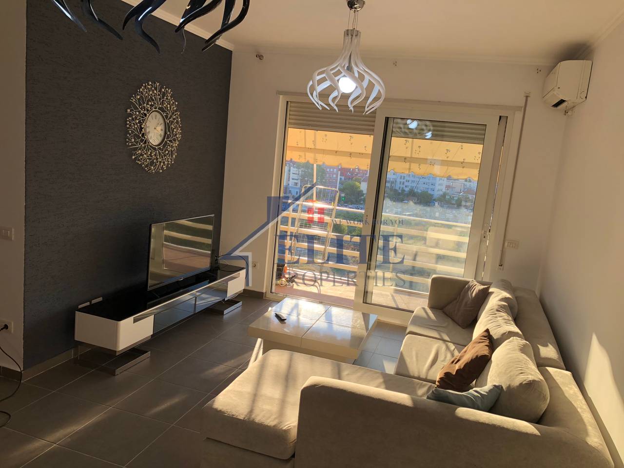 Rruga e Elbasanit, apartment 2+1 for rent