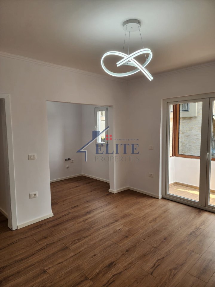 Porcelan, apartament 1+1 në shitje