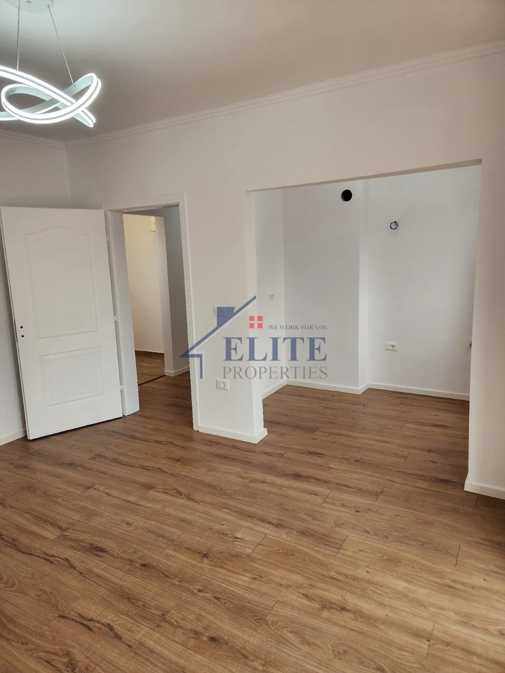 Porcelan, apartament 1+1 në shitje