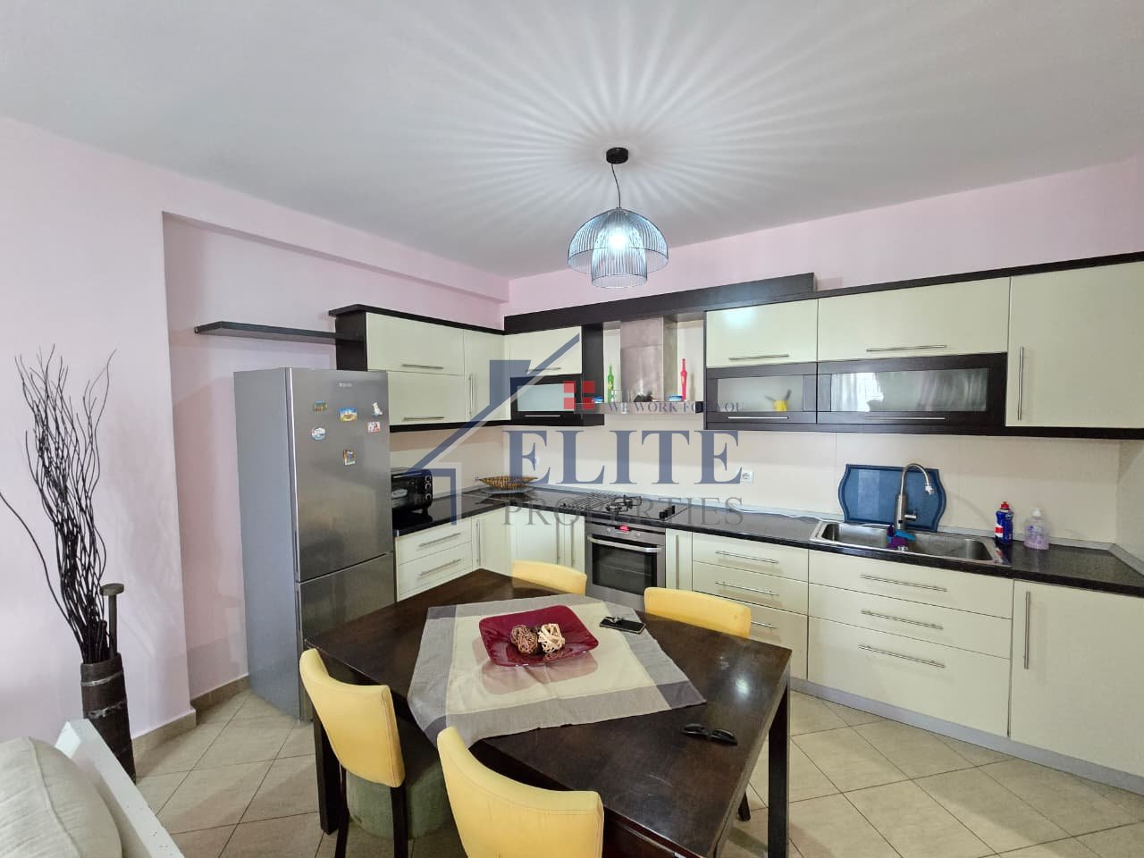 Astir, Tirane – apartament 2+1+2 me qira