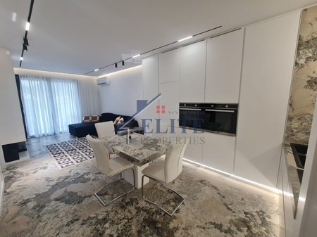 Liqeni i Thatë, apartament 1+1 me qira