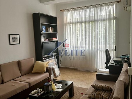 Rruga e Durrësit, apartament 1+1 në shitje