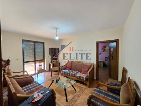 Rr. Muhamet Gjollesha pranë 21 Dhjetorit, apartament 2+1 ne shitje