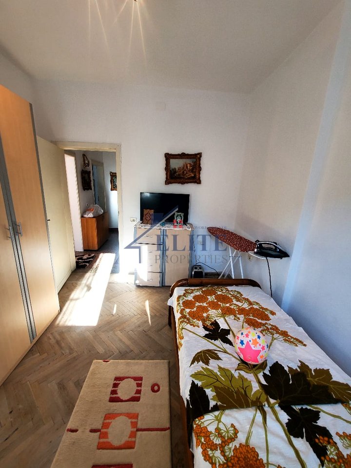 Rruga Ferit Xhajko, apartament 2+1 me qira
