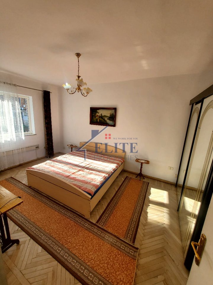Rruga Ferit Xhajko, apartament 2+1 me qira