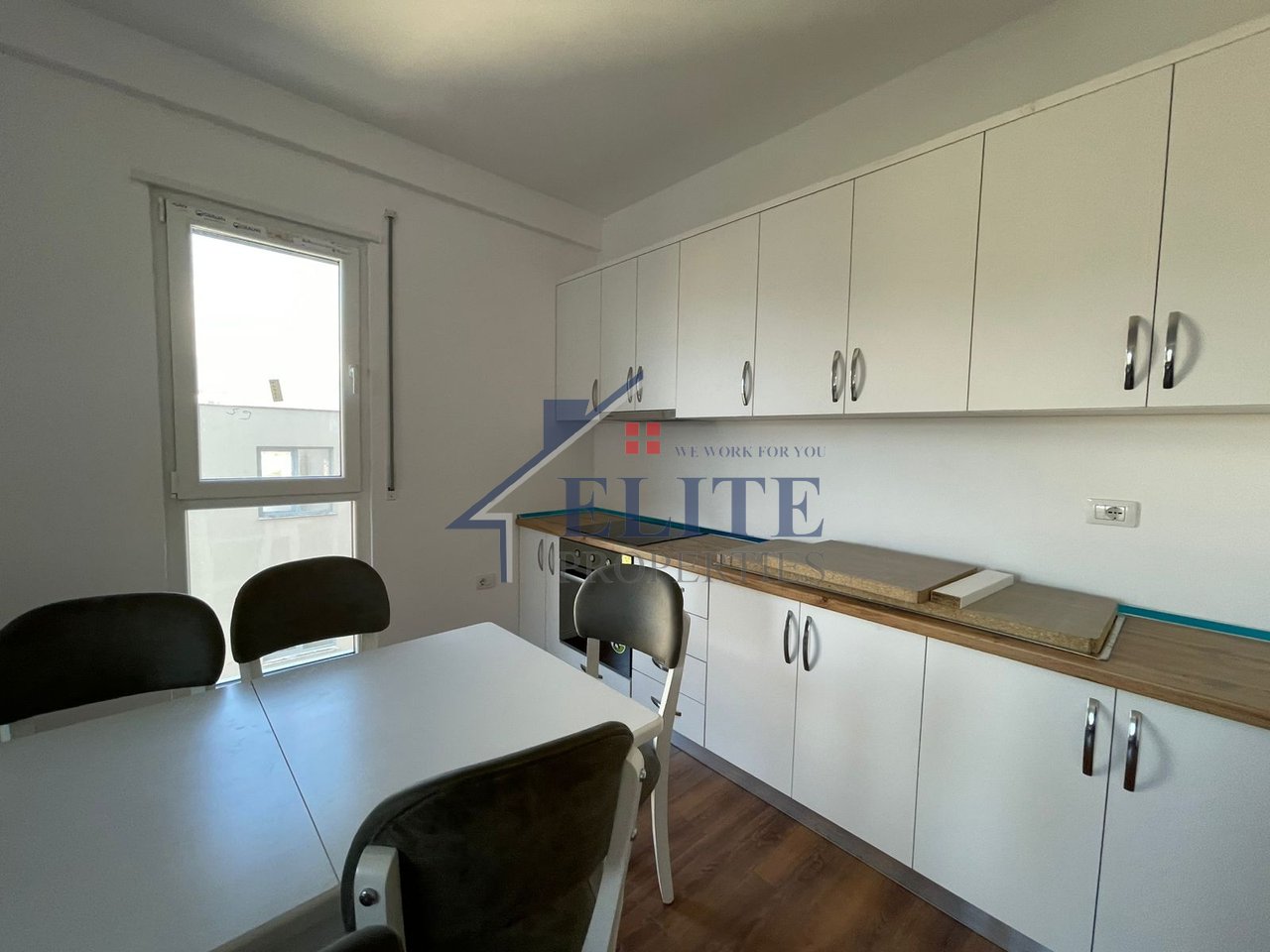 Kamëz, apartament 2+1 me qira