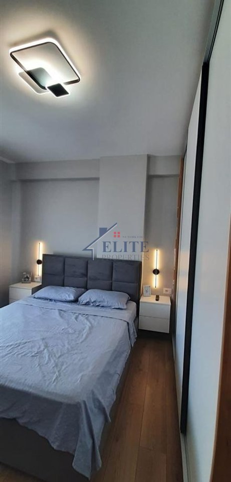 Kamëz, apartament 2+1 në shitje