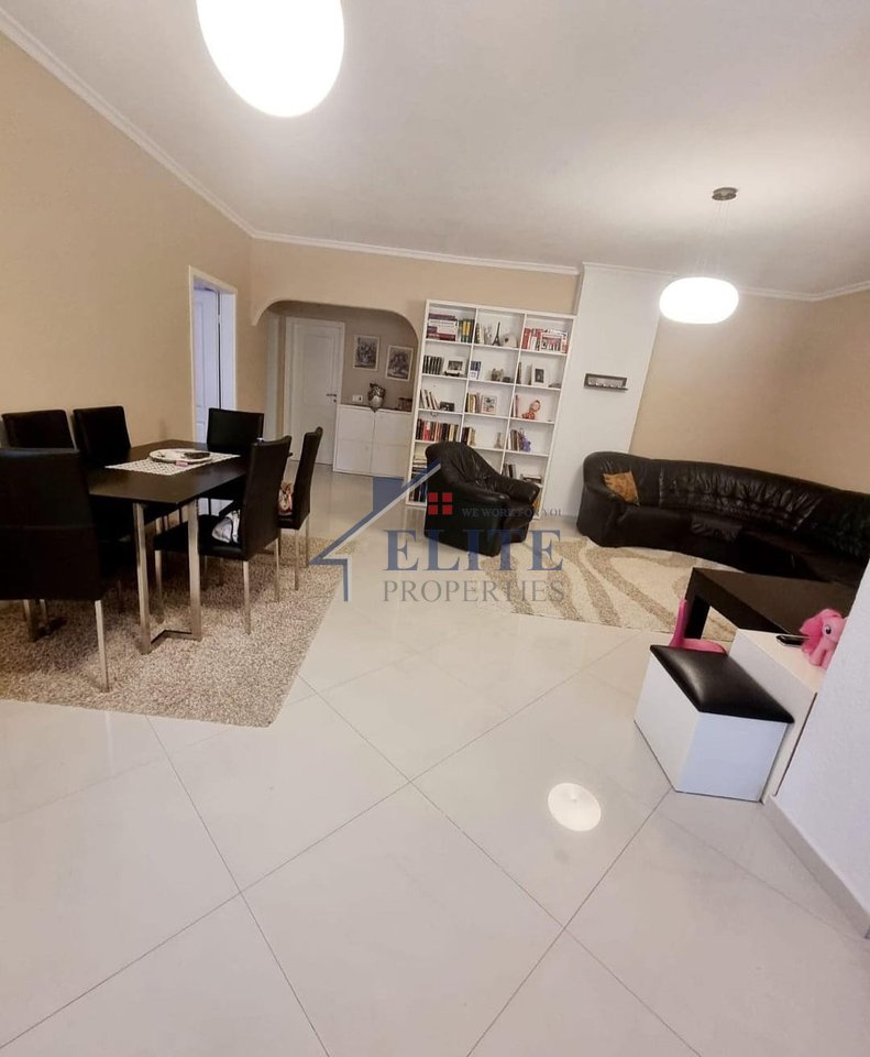 Kavaja Road – 3+1+2 apartment for rent