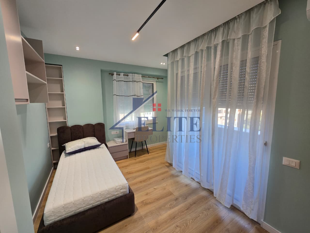 Kompleksin Star - Apartament 3+1 me qira
