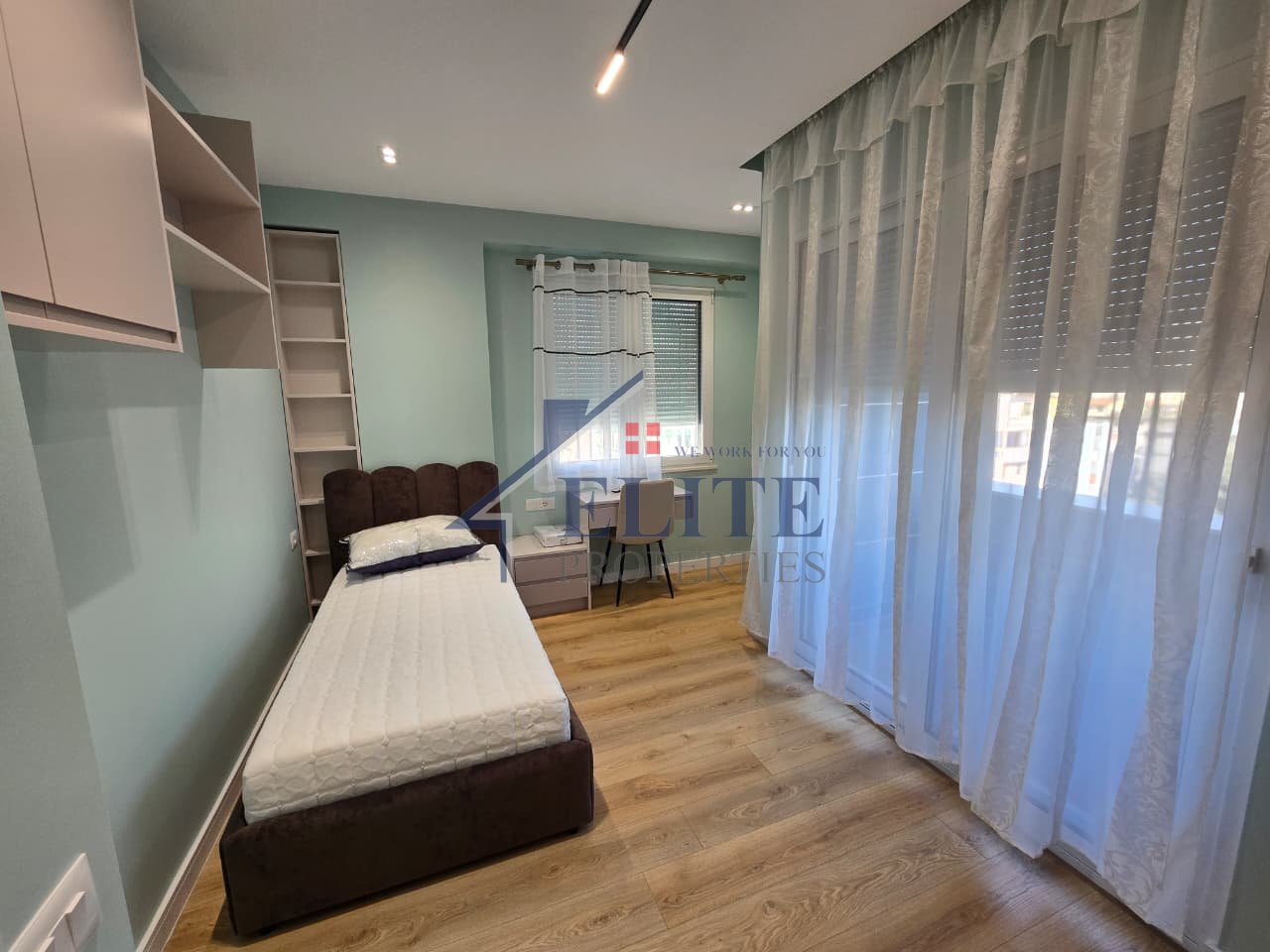 Kompleksin Star - Apartament 3+1 me qira