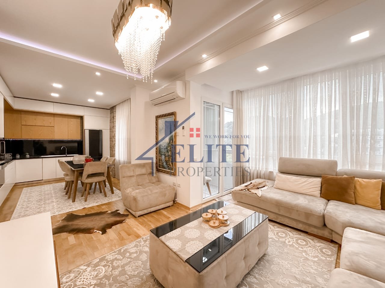 Botanical Garden, three bedroom apartment for sale