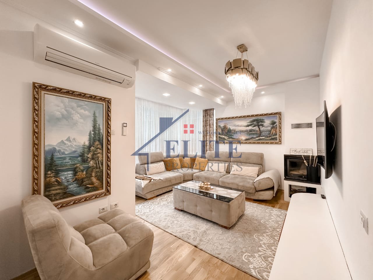 Botanical Garden, three bedroom apartment for sale