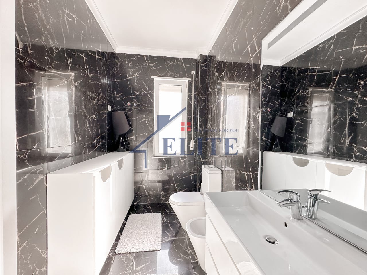 Botanical Garden, three bedroom apartment for sale
