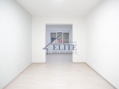 Pranë Sheshi Wilson, zyrë me qira