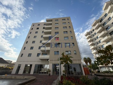 Ish Fusha e Aviacionit, dyqan me qira