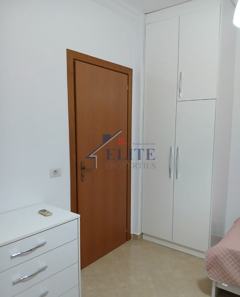 Fresku, Apartament 2+1 me qira