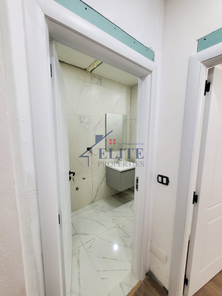 Komuna e Parisit, apartament 1+1 në shitje