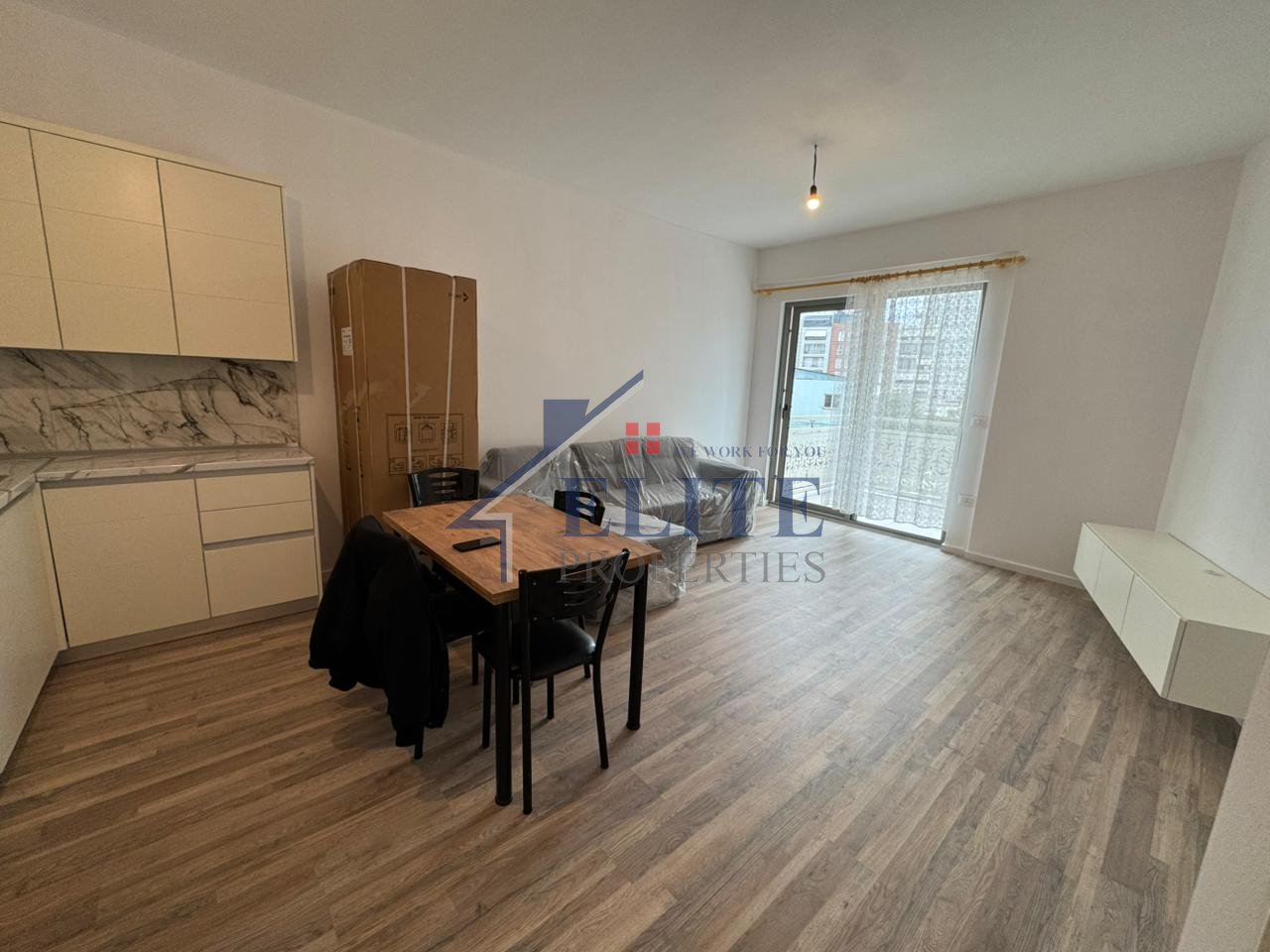 Ish Fusha e Aviacionit, apartament 1+1 me qira