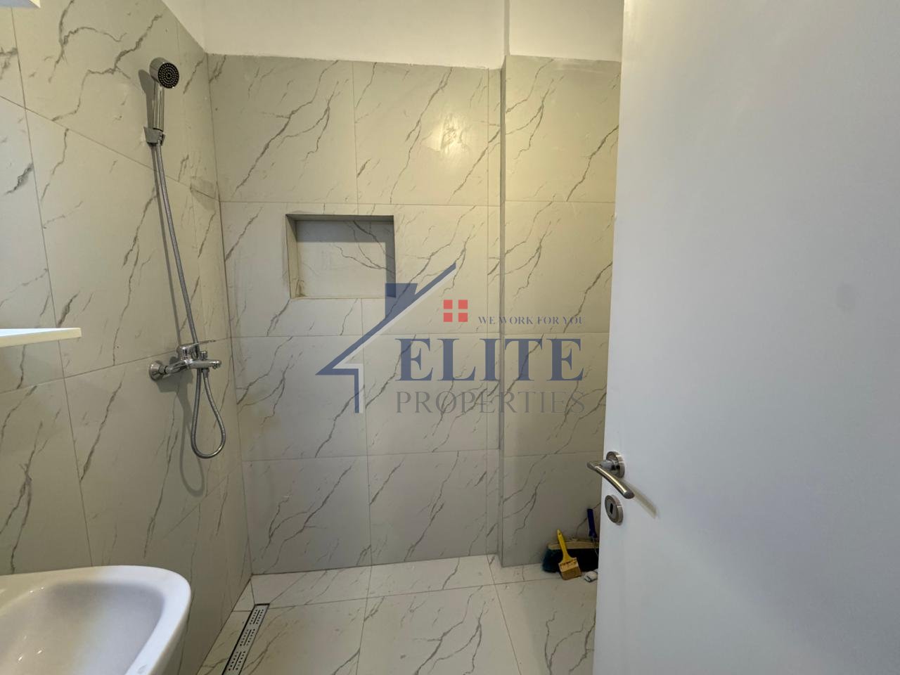 Ish Fusha e Aviacionit, apartament 1+1 me qira