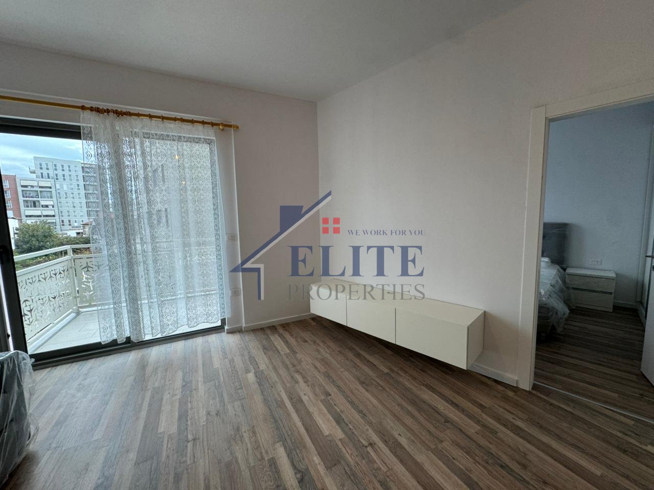 Ish Fusha e Aviacionit, apartament 1+1 me qira