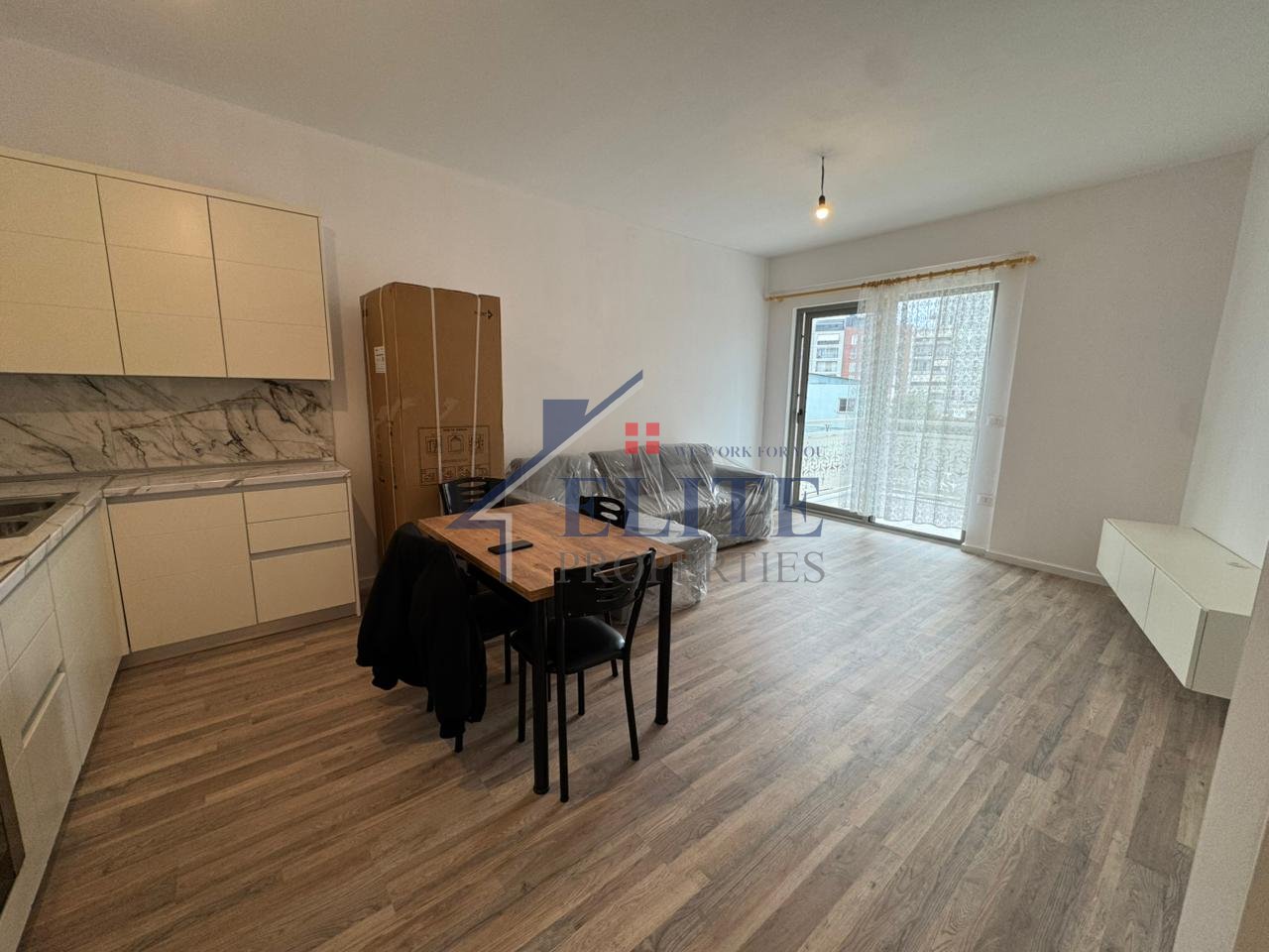 Ish Fusha e Aviacionit, apartament 1+1 me qira