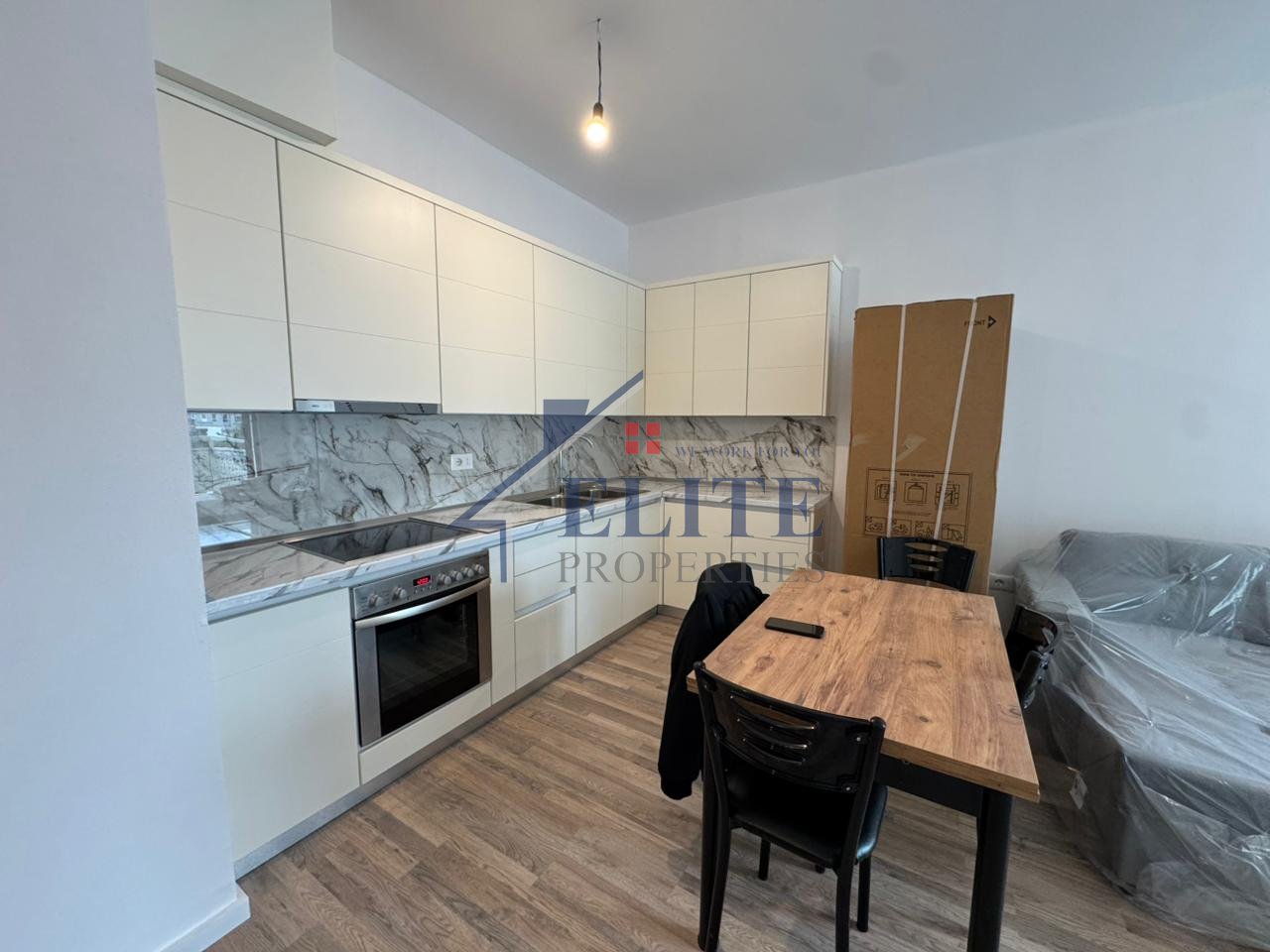 Ish Fusha e Aviacionit, apartament 1+1 me qira