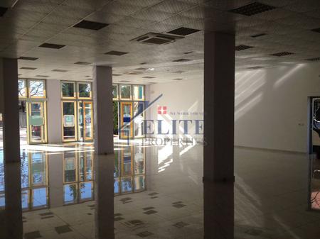 Kamëz, magazzino in affitto