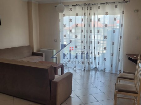Komuna e Parisit, apartament 1+1 ne shitje
