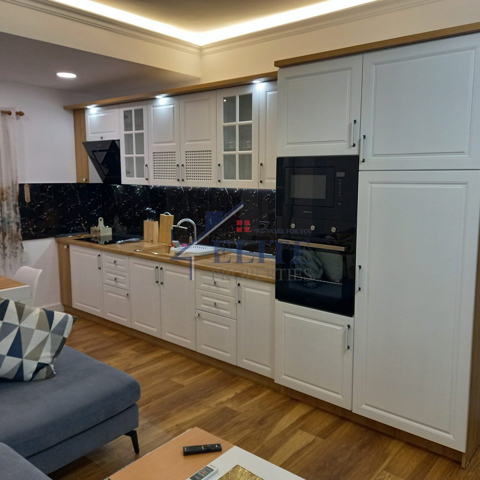 Tirane e Re, appartamento 1+1 in affitto