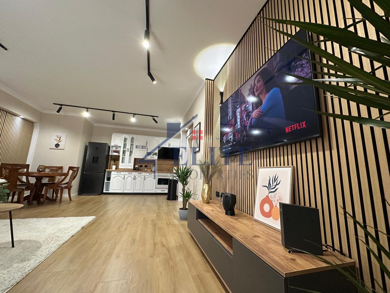 Near Wilson square, 2+1 apartment for rent