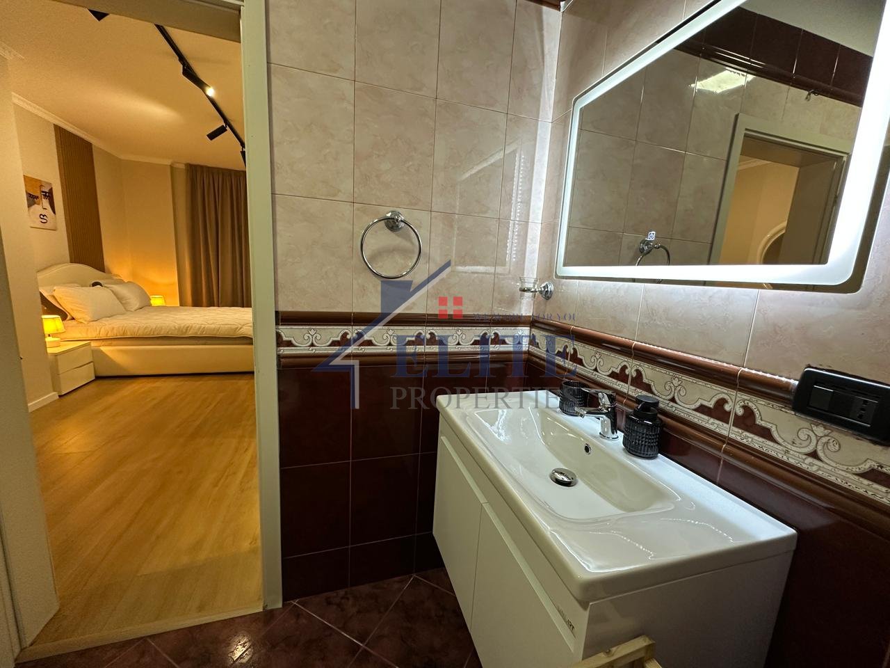 Near Wilson square, 2+1 apartment for rent