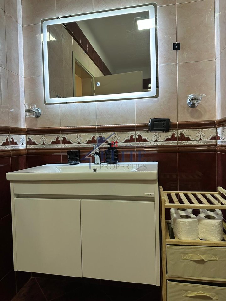 Near Wilson square, 2+1 apartment for rent