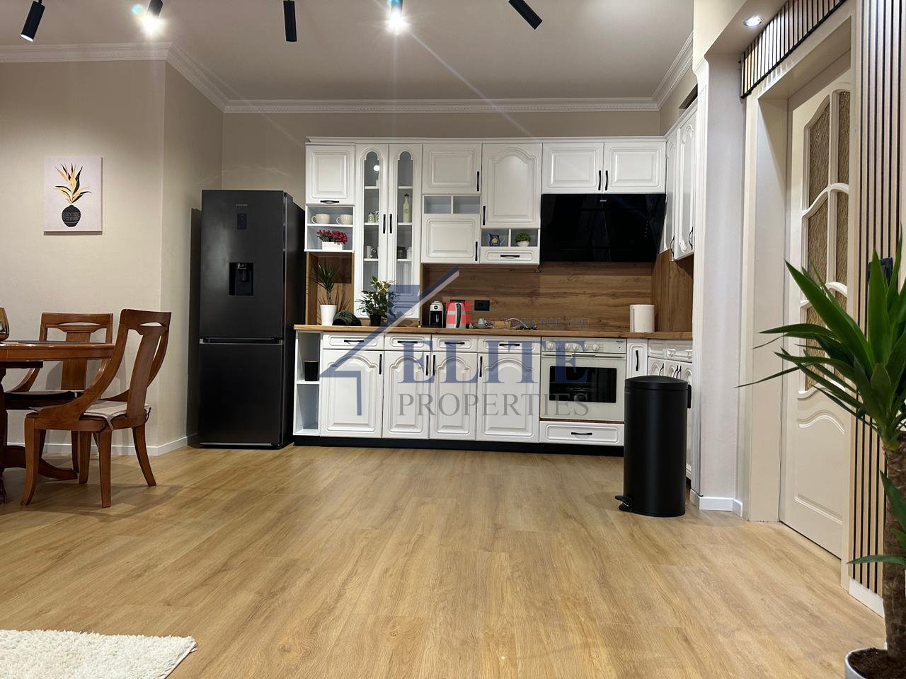 Near Wilson square, 2+1 apartment for rent