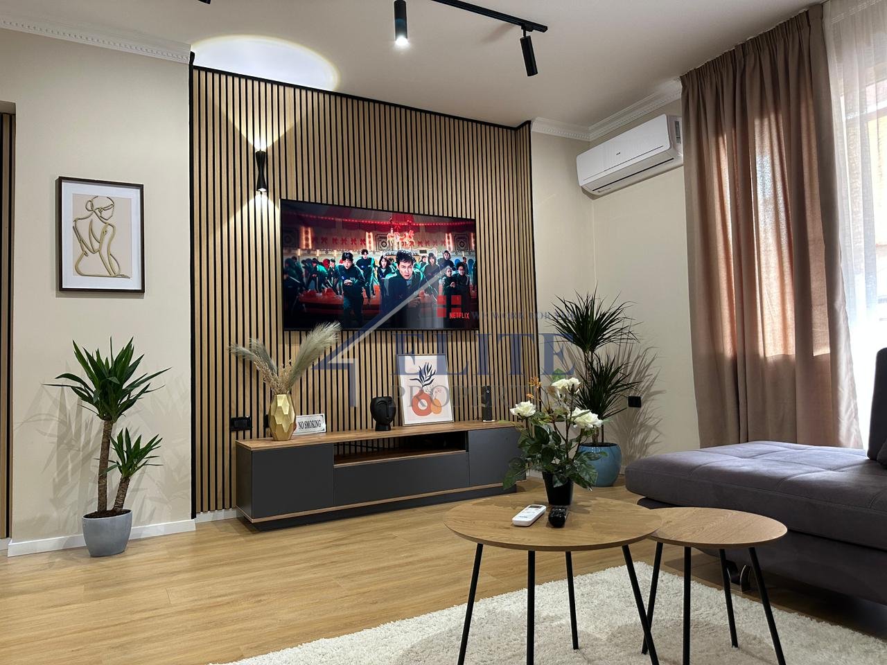 Near Wilson square, 2+1 apartment for rent