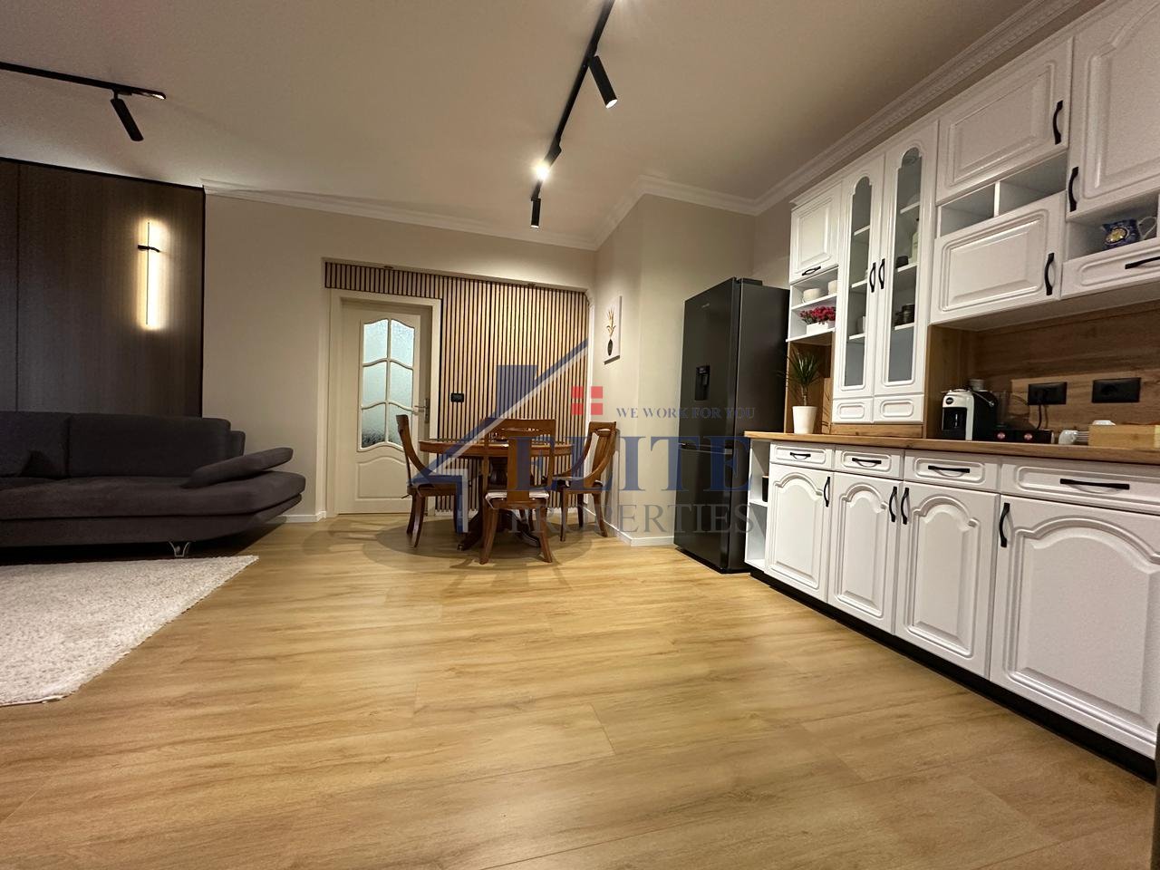 Near Wilson square, 2+1 apartment for rent