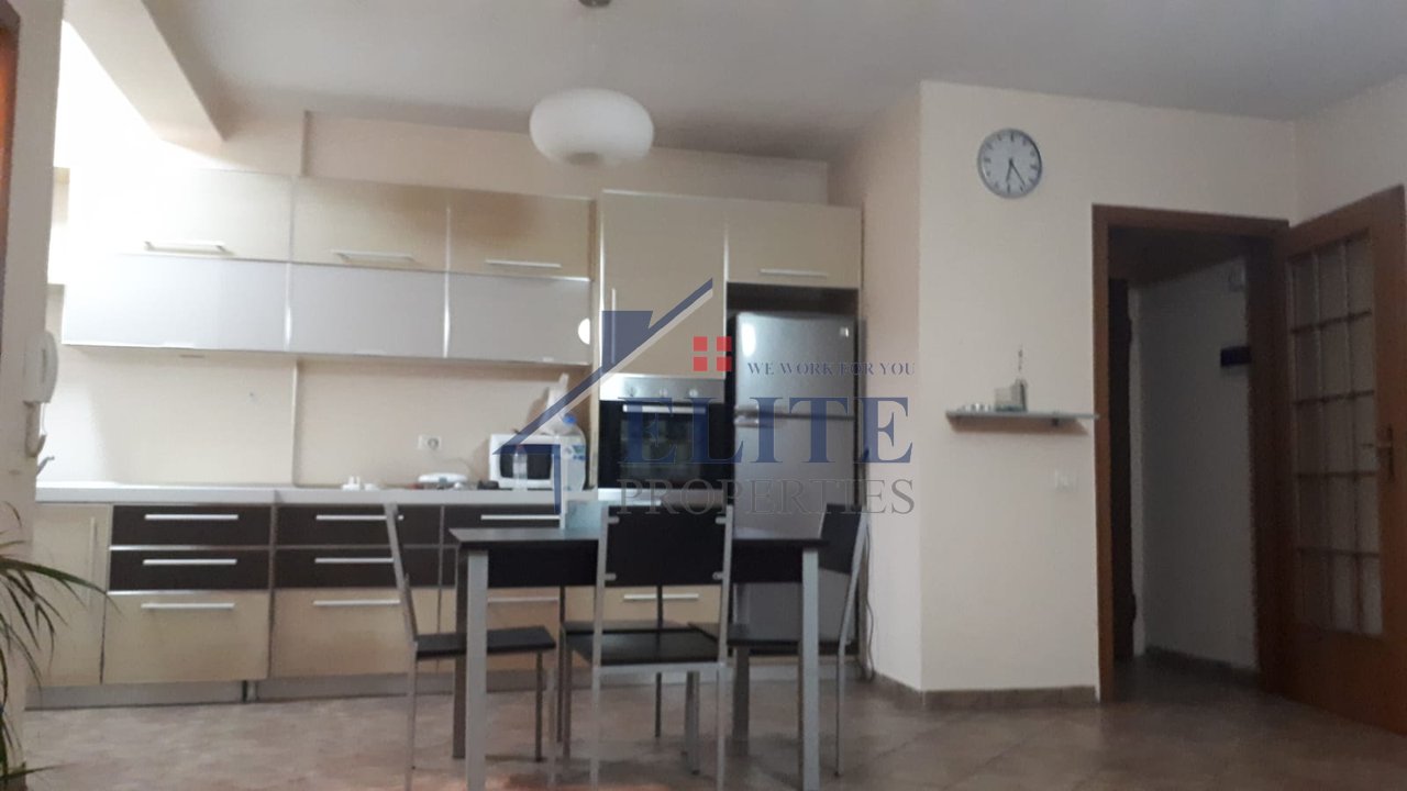 Sheshi Willson – apartament 1+1 me qira