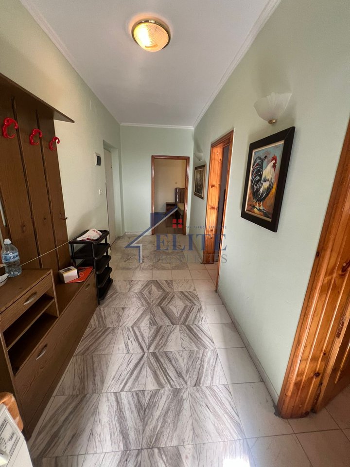 Via Myslym Shyri – appartamento 2+1 in affitto