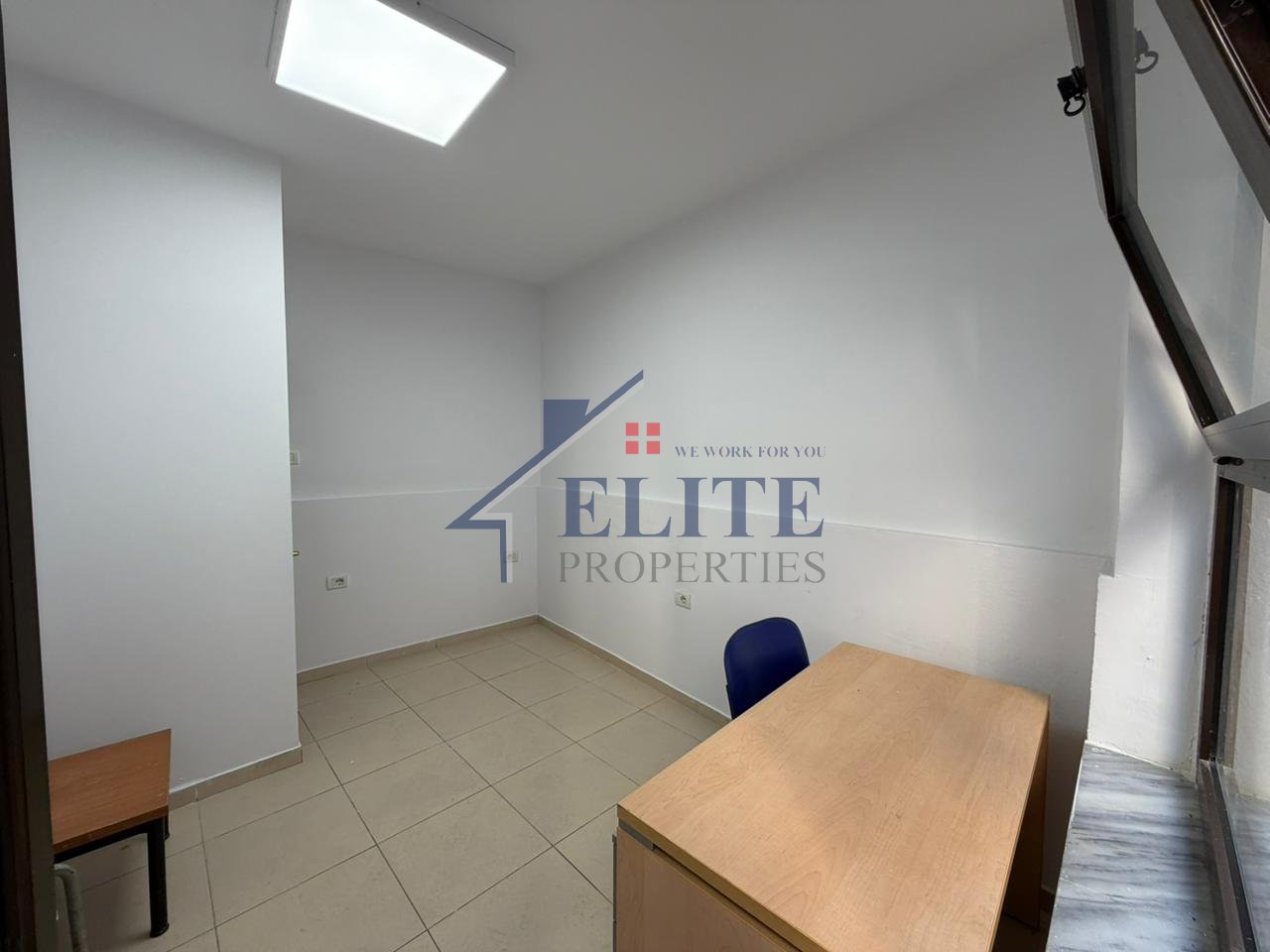 Rruga Fortuzi, zyrë me qira