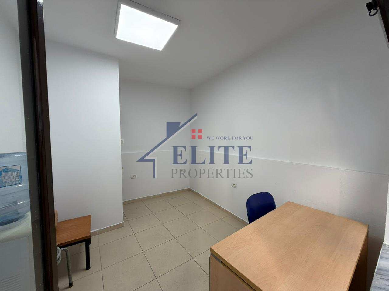 Rruga Fortuzi, zyrë me qira