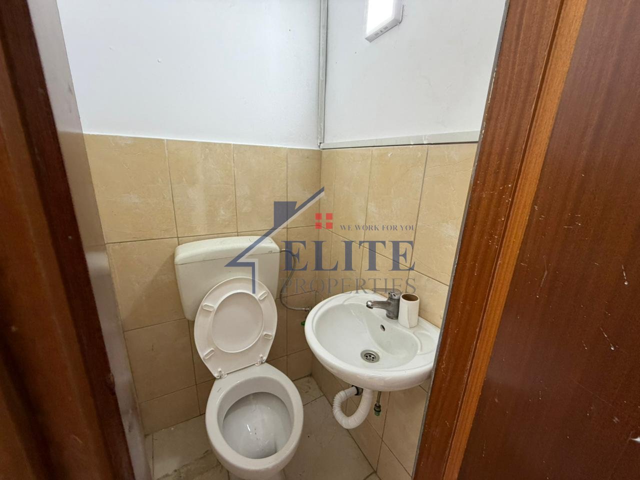 Rruga Fortuzi, zyrë me qira