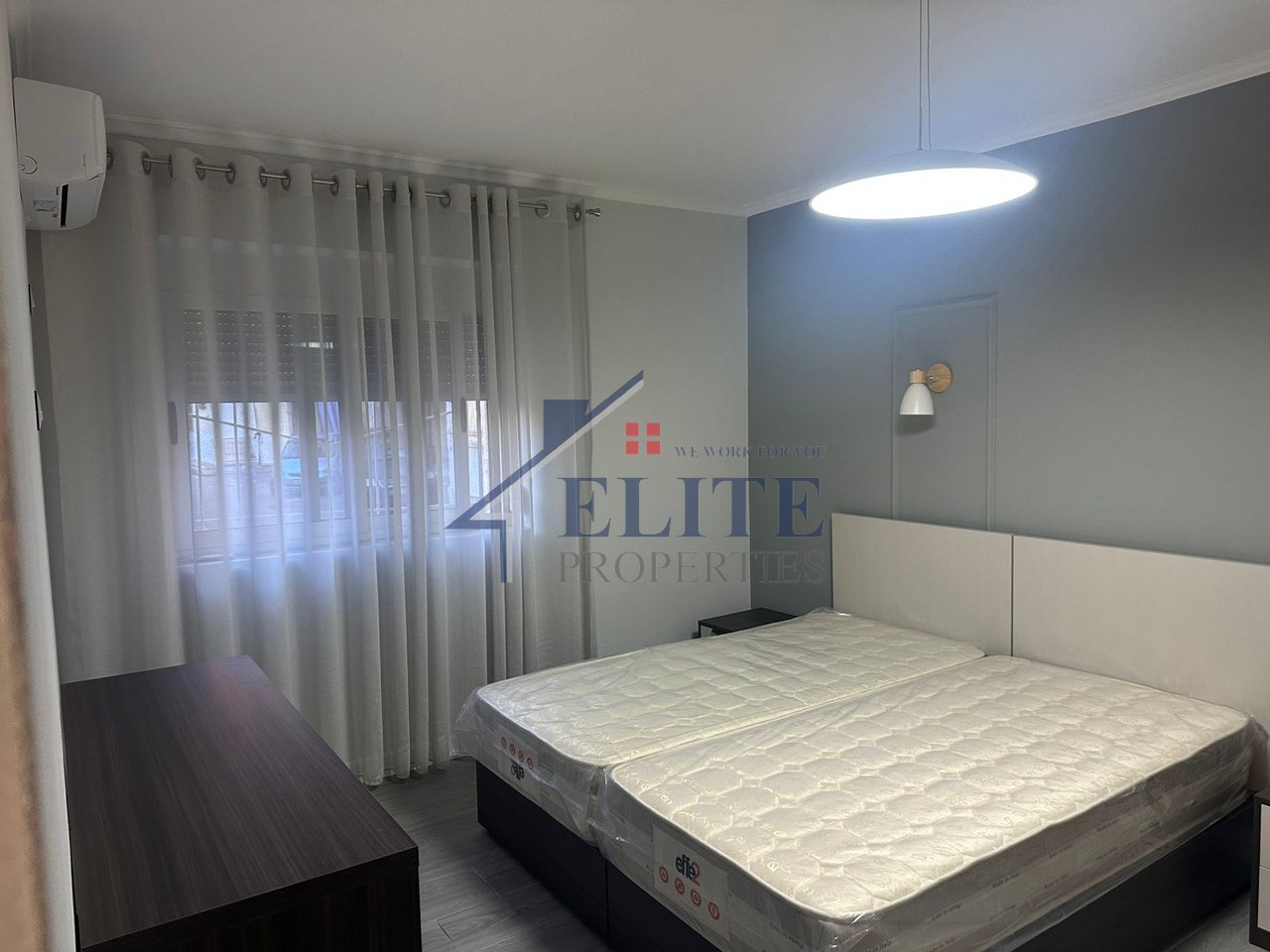 Shkolla e Kuqe, apartament 1+1 me qira