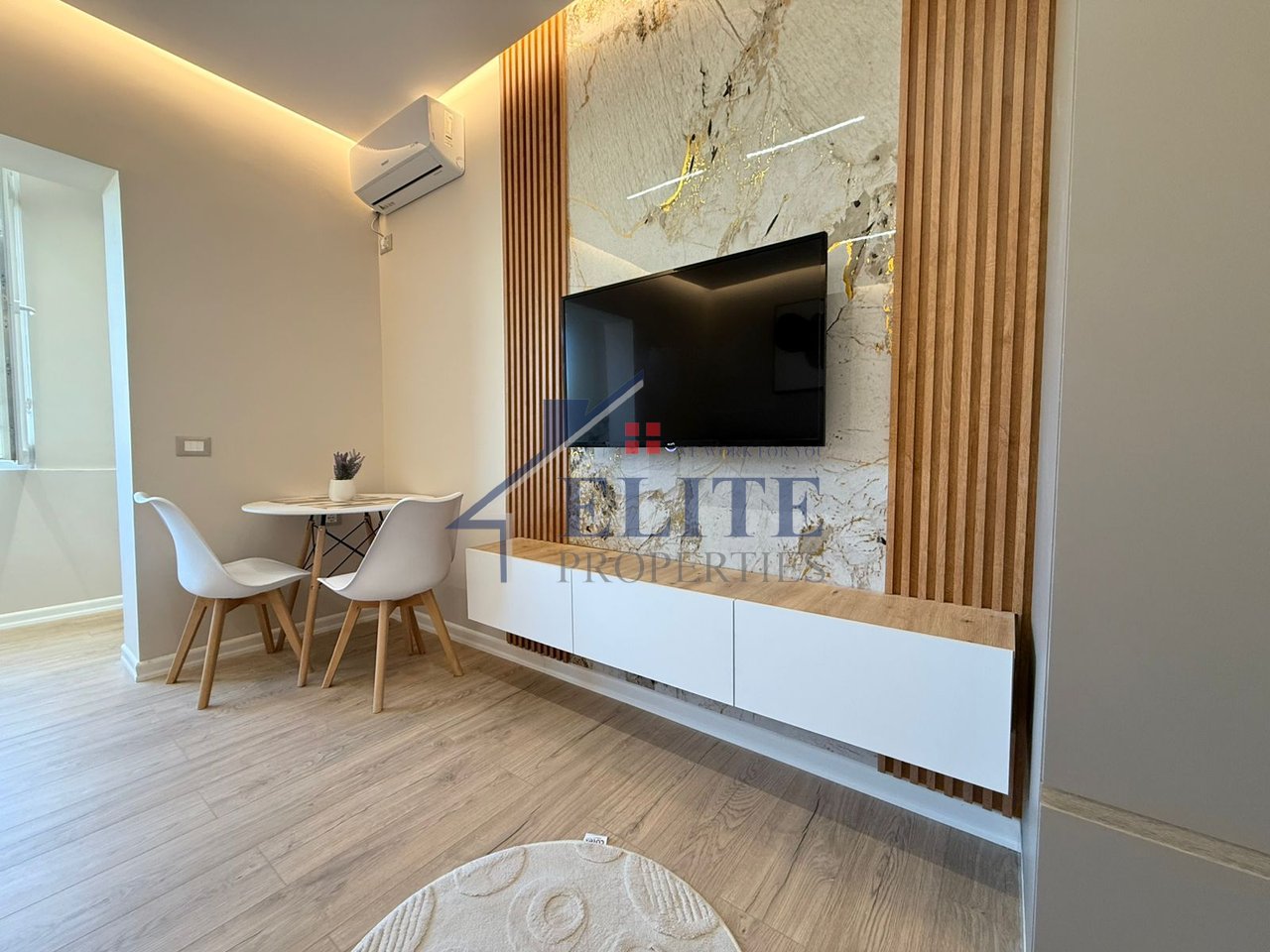 Rruga Barrikadave, studio apartment for sale