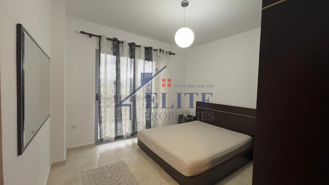 Komuna e Parisit - apartament 1+1 me qira