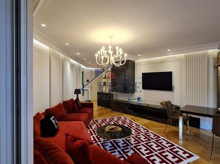 Kopshti Botanik, lussuoso appartamento con due camere da letto in affitto